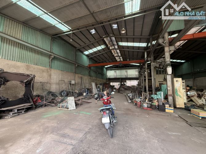 Nhà xưởng công nghiệp 860m2 Hương Lộ 2 gồm 4 nền sổ độc lập có dòng tiền - 1