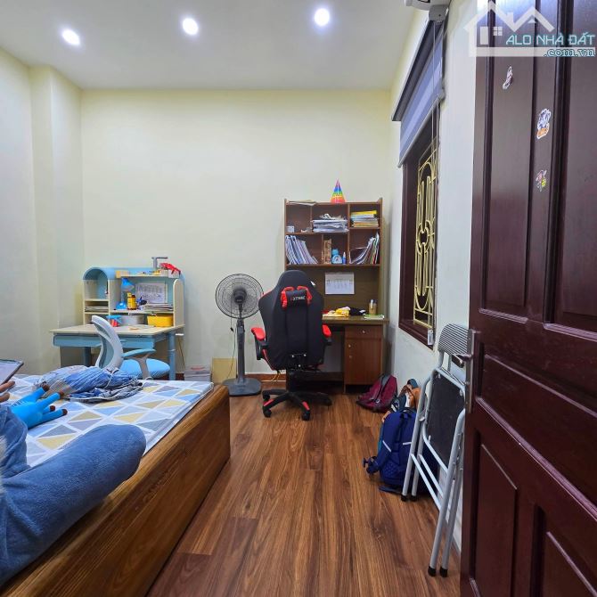 Bán Nhà Cổ Nhuế, Dân Xây, Lô Góc 3 Thoáng, Ngõ Rộng, Gần Ô Tô, 45m2, Giá 8.15 Tỷ Có TL - 1