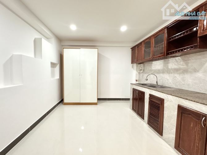 CHDV QUẬN 3 - LÊ VĂN SỸ - 4 TẦNG - DT 51M2 - 9 PHÒNG - DÒNG TIỀN 40TR/THÁNG - CHỈ 9.X TỶ - 1