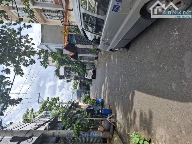 Nguyễn Anh Thủ q12 hẻm xe hơi tránh 8 x19 nhỉnh 8 tỷ - 1