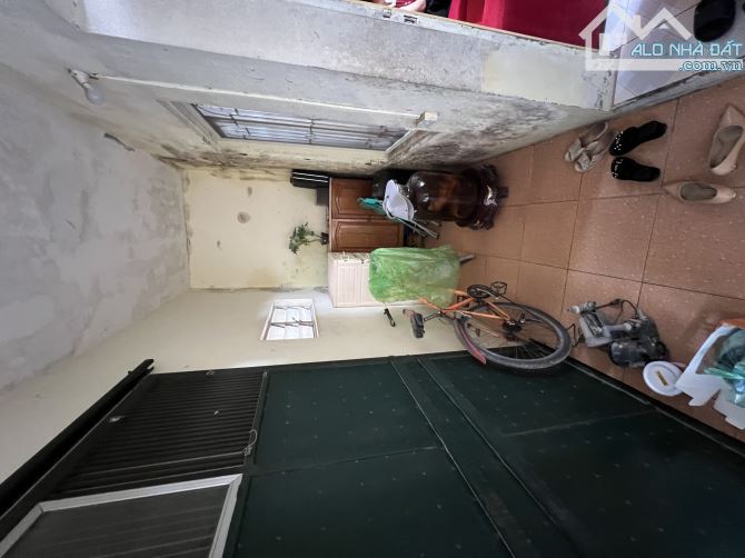 Liễu Giai, 71m, 2 mặt ngõ ô tô, Khu cán bộ, An ninh tốt, Sổ vuông vắn, Mặt tiền rộng đẹp - 1