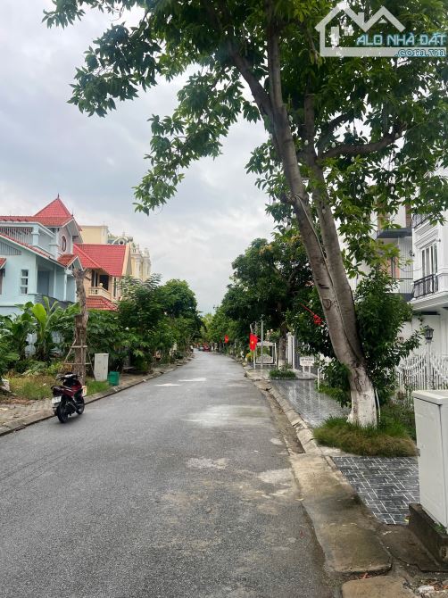 Bán lô đất biệt thự 200m2 khu Sao Đỏ, Anh Dũng tuyến 2 Phạm Văn Đồng - 1