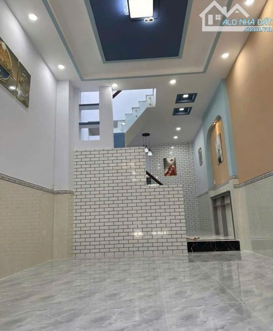Nhà 2 tầng hẻm ô tô thông, đối diện C/c Sơn Kỳ, 4 tỷ - 1