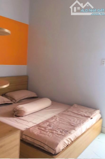 NHÀ 3 TẦNG GẦN CHỢ LONG THƯỢNG FULL NỘI THẤT TRỌN GÓI 1 TỶ 750 - 1