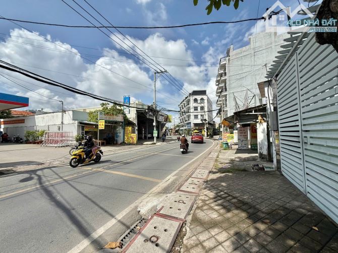 Bán đất góc hai mặt tiền đường Tô Ngọc Vân, Quận 12 dt 6x24m - 1