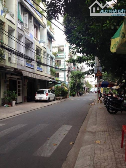 Bán gấp nhà đường Lê Ngã, phường Phú Trung, Quận Tân Phú, 4x14m, 4 tấm - 1