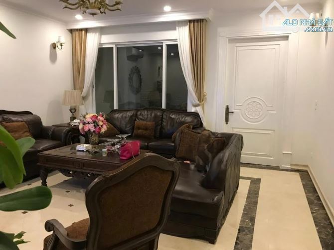 Bán nhà phân lô Bạch Đằng, HBT,Hoàn Kiếm, DT75m,MT5.6m,ôtô vào nhà,sổ đỏ vuông,gần phố cổ - 1