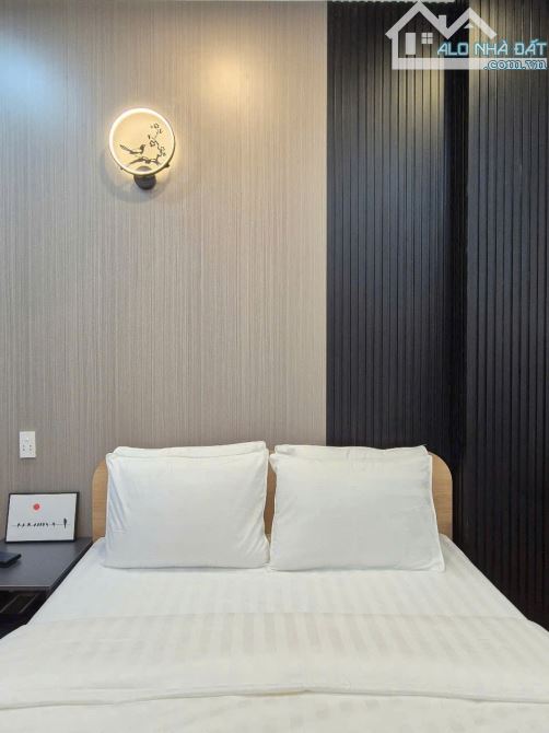 BÁN KHÁCH SẠN ĐƯỜNG NGUYỄN GIA TRÍ P25 HẦM 5 LẦU 23P HDT 160 TRIỆU - 1