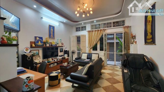 Cho thuê nhà ngõ Đội Cấn 60m2 x 3 tầng MT4m giá 15tr/tháng - 1