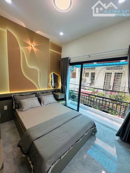 SIÊU PHẨM GẦN CHỢ PHẠM VĂN BẠCH - 2 TẦNG - FULL NỘI THẤT - GIÁ HƠN 3 TỶ XÍU - 1
