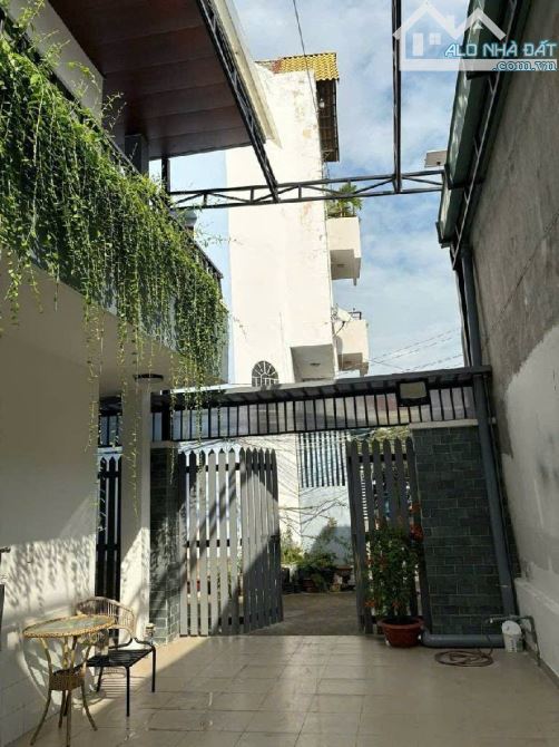 118.2m2 - Giá 12.3 tỷ - Ngang 8.4m - HXH Nguyễn Văn Quỳ kế Nam Long Q7 - 1