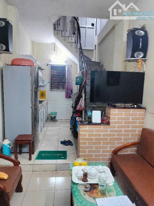 Mặt Ngõ Cẩm Văn, Ngõ Thông Ra Đê La Thành, Dt 45m, 4 Tầng, Mt 4.1m, Giá Hạ 8.6 Tỷ - 1