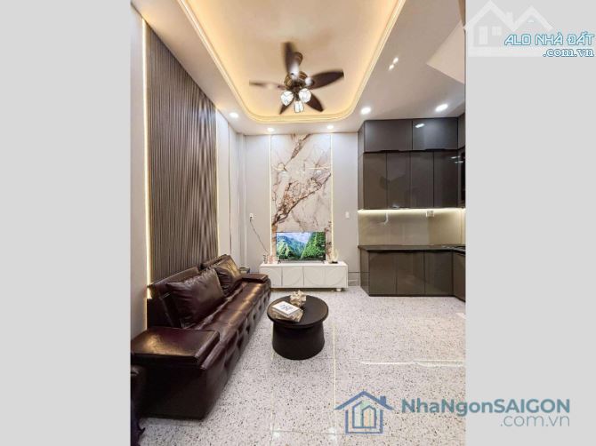 Chốt ngay trong Tuần - Siêu phẩm Nhà đẹp - ngay chợ Bà Chiểu - 4 tầng - 4 tỷ - 1