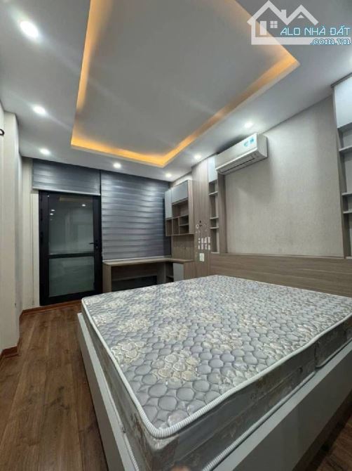 Bán nhà Cổ Nhuế, DT 36m, MT 3,8m, tặng nội thất, 20m ô tô tránh, nhà mới ở ngay. - 1