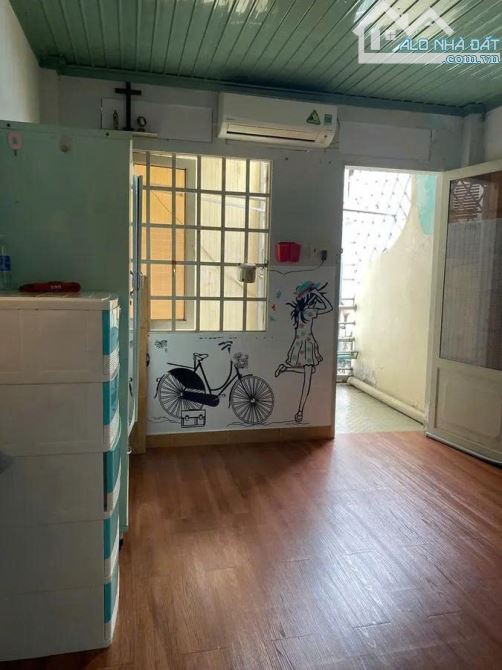 BÁN NHÀ LÊ HỒNG PHONG- P2- QUẬN 10- DTSD 66m2- VÀI BƯỚC RA MẶT TIỀN- CHỈ 4 TỶ - 1
