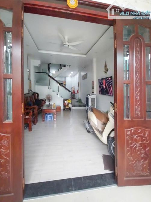 Nhà Tên Lửa Bình Tân 5 tầng, hẻm 8m, 4x15m, Sát Aeon Mall, nhỉnh 8 tỷ - 1