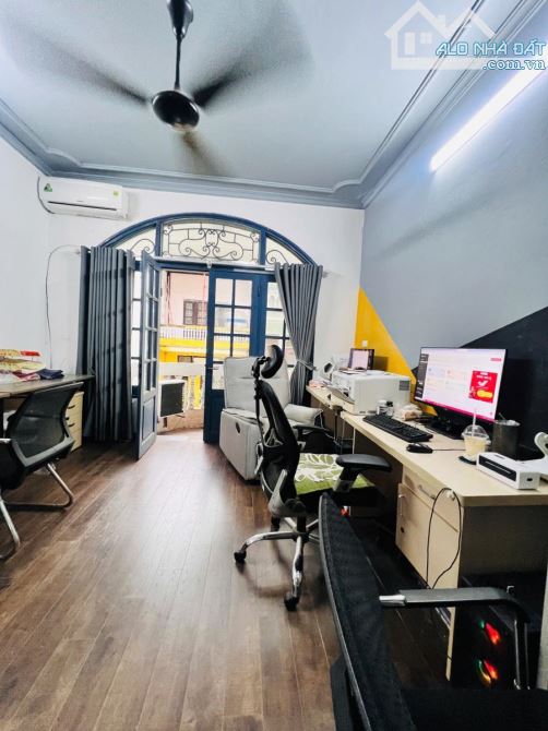 Nguyễn phúc Lai phân lô ô tô tránh kinh doanh đỉnh 52m 4 tầng giá 22 tỷ - 1