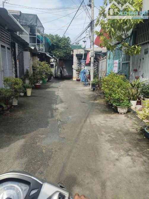 bán lô đất 108m2-chợ xuân thới thượng- giá chỉ 1 tỷ 670 triệu - liên hệ cho em xem đất - 1