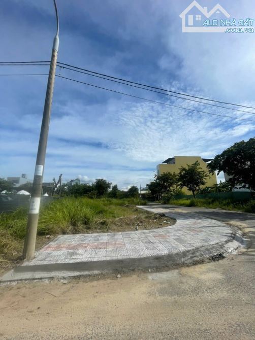 Bán Lô Góc 2MT Trịnh Quang Xuân, KDC Nam Cầu Cẩm Lệ - view Công viên - Giá 5 tỷ 5 tl - 1