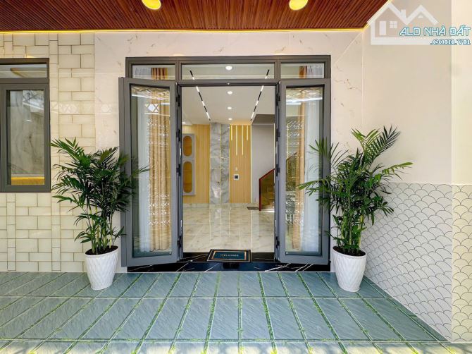 Siêu phẩm hẻm 1056 Huỳnh Tấn Phát, Q7, DT 14,5 x8m, 3 lầu. Giá 7,8 tỷ - 1
