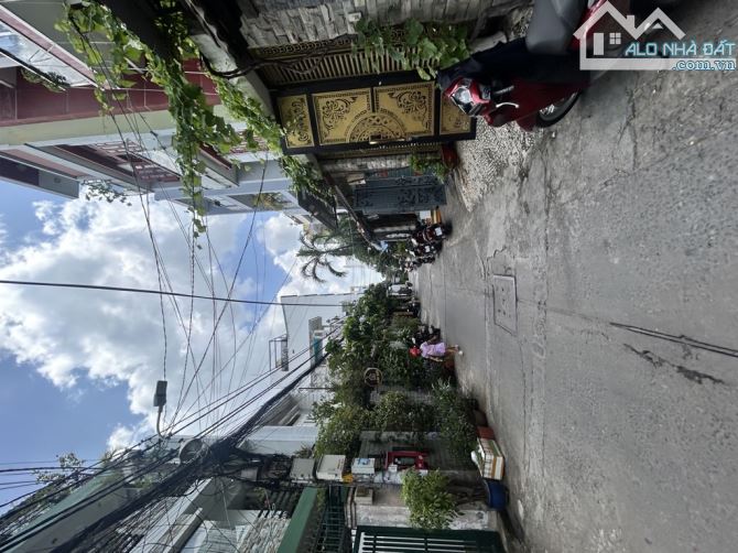 Nhà 4 Tầng - Hẻm ôtô, DT 4x20= 89m² , Tân Phú Giáp Tân Bình - 1