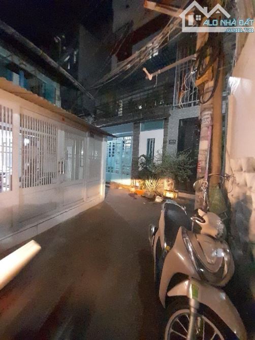 CMT8 TT QUẬN 10 - CHỦ GẤP BÁN- HẺM THÔNG- 4M * 12M - GIÁ NHỈNH 5 TỶ TL - 1