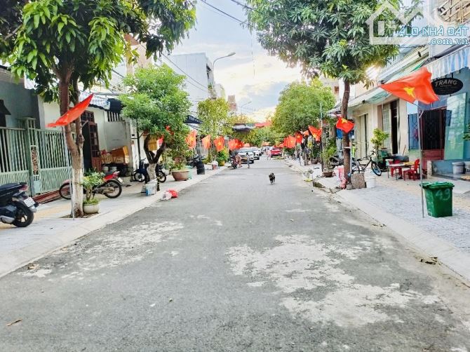 BÁN ĐẤT KIỆT HOÀNG DIỆU - SÁT ĐƯỜNG CHÍNH - DT LỚN 167m2 - MT 6m35 - 5Ty95. - 1