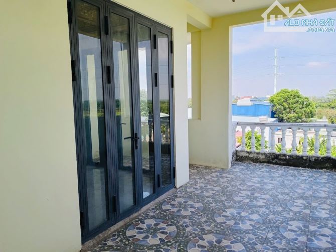 Bán Nhà Tân Hiệp Hóc Môn- 220M2(10 x 22 )- 4Tầng - HXH- Chỉ 5,4 Tỷ. - 1