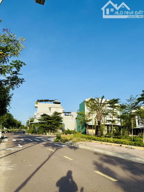 Bán đất mặt tiền Hà Thanh Quy Nhơn khu đường Lê Thanh Nghị - 1
