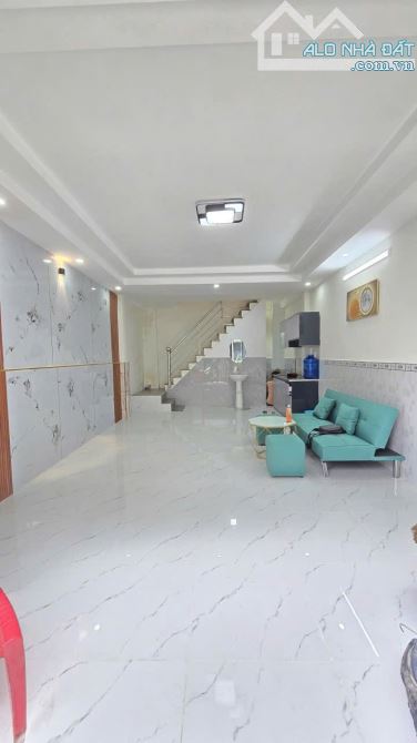 NHÀ ĐẸP VÀO Ở NGAY _XE TẢI ĐỖ CỬA_ DTS:75M2_ 3 TẦNG 3 PHÒNG NGỦ _ LÊ ĐÌNH CẨN_ BÌNH TÂN - 1