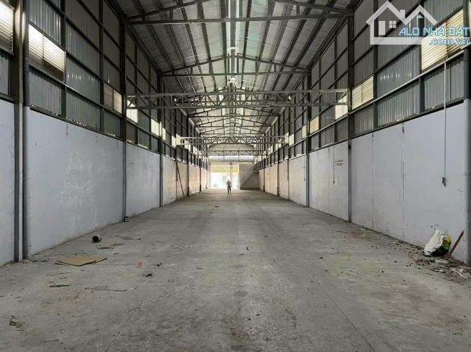 Cho thuê kho 1000m2 mặt tiền quốc lộ 1a không cấm tải giá chỉ 30 nghìn/m2 - 1