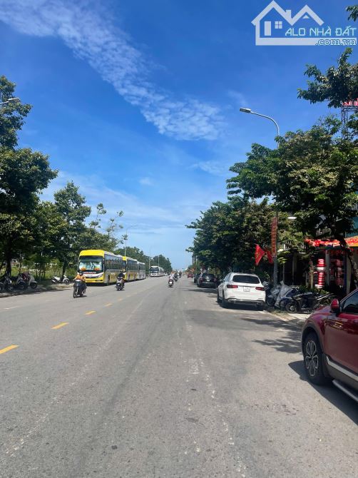 BÁN NHÀ 3 TẦNG HOÀN THIỆN MẶT TIỀN -HOÀNG QUỐC VIỆT- AN CỰU CITY - 1 LÔ DUY NHẤT GIÁ 13TỶ - 1