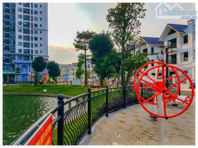 Bán căn hộ CCCC Xuân Phương 2 ngủ, bếp rộng, tầng cao, lô góc, sổ lâu dài, 65m2 nhỉnh 4 tỷ - 1