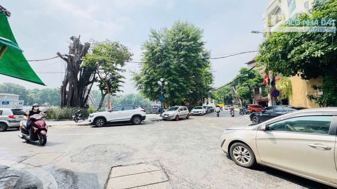 1.	Bán nhà phố Đỗ Ngọc Du 43.7m² x 5 tầng, thang máy, giá 12.9 tỷ - 1