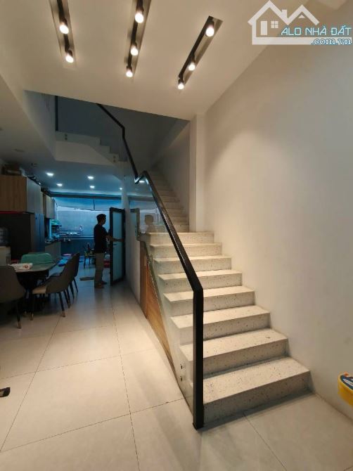 BÁN GẤP NHÀ HẺM XE HƠI ĐÔ ĐỐC CHẤN-LÊ TRỌNG TẤN 4,3m x 19m 3Tầng BTCT, Giá 5,9tỷ - 1