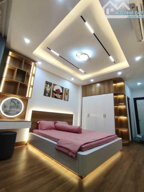 Bán nhà Linh Đàm, 40m, 5 tầng, 5.3 tỷ, gần ô tô - 1