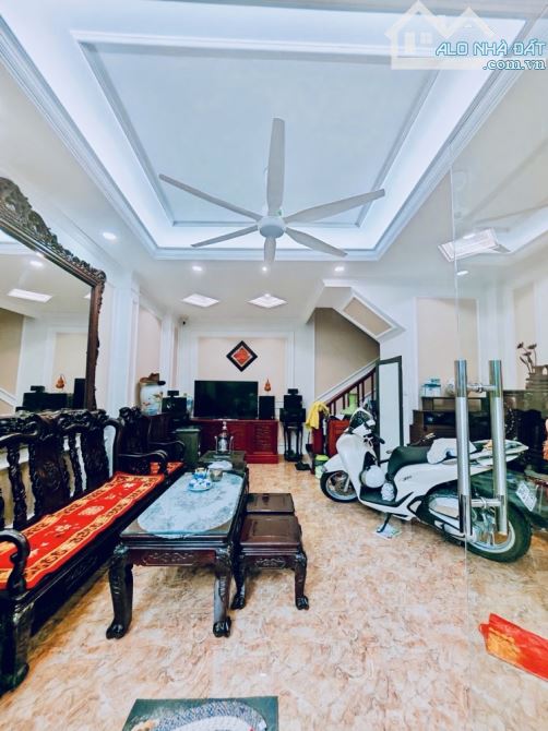 DOÃN KẾ THIỆN - HỒ TÙNG MẬU - 41M - Ô TÔ - LÔ GÓC 3 THOÁNG - 5.2M MT - 6 TẦNG - NGÕ THÔNG - 1