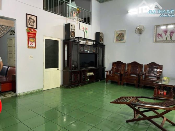 NHÀ MẶT TIỀN KINH DOANH ĐƯỜNG MẠC ĐĨNH CHI, NGAY CHỢ GIÁ 7.5 TỶ - 1