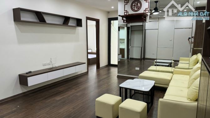 Bán căn 2 ngủ 2 vs 72 m2 chung cư FLC Đại Mỗ, full đồ xịn, sổ đỏ, hơn 4 tỷ có thương lượng - 1