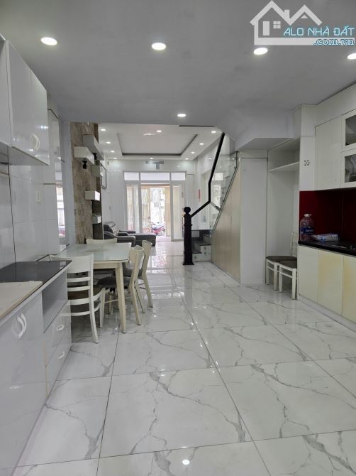 HẺM XE HƠI THÔNG VƯỜN LÀI , XE HƠI VÀO SÂN - NHÀ MỚI SÁCH VALI VỀ Ở NGAY - 1