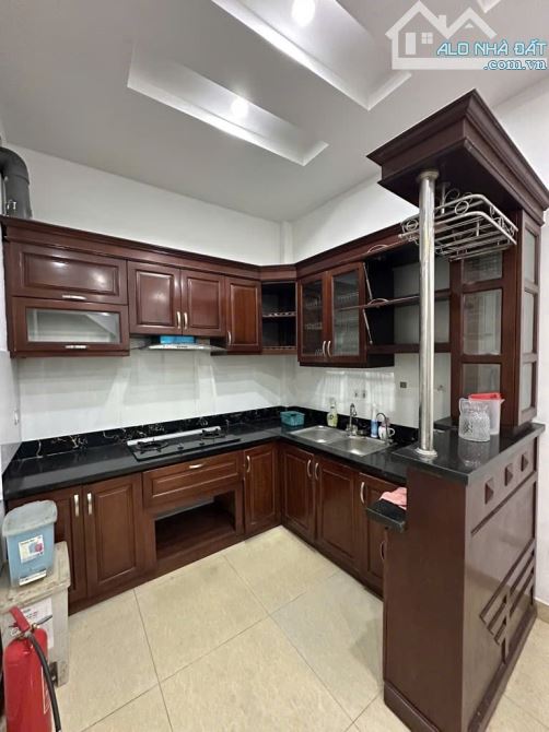 Nhà hiếm- Lạc Long Quân -mới xây 5 tầng- gần Hồ Tây-ngõ thông các đường lớn-nhỉnh 7 tỷ - 1