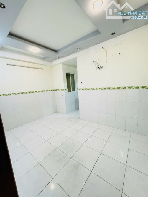 Bán nhà Nguyễn Tư Giản Gò Vấp 42M2X4tầng 5tỷ 3 - 1