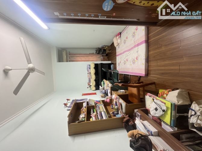 NHÀ PHỐ KHƯƠNG ĐÌNH-LÔ GÓC -HAI THOÁNG-NGÕ XE BA GÁC-50M2-4 TẦNG-9,6 TỶ - 1