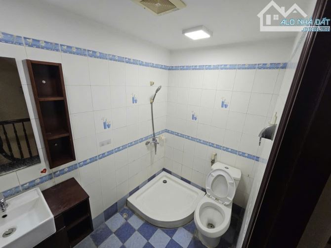 Cho thuê nhà Nguyễn Khang, Trung Hoà, Cầu Giấy. DT 40m x 5 tầng, giá 14tr - 1