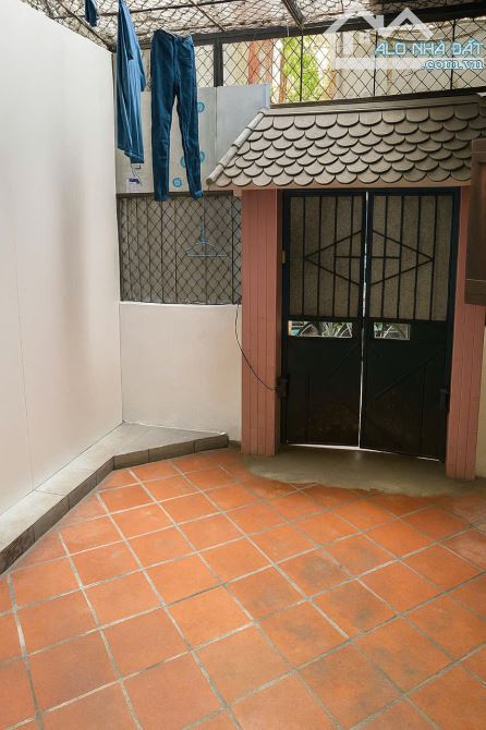 Thuê siêu rẻ căn hộ 103m2 3PN, 1 bếp, 1P khách, 2WC đường Nguyễn Quý Đức Thanh Xuân Hn - 1