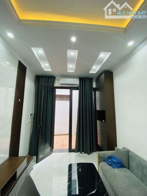 💥💥💥ĐỈNH NÓC KỊCH TRẦN SIÊU PHẨM 1 NHÀ RA MẶT PHỐ - DÂN XÂY - FULL NỘI THẤT - TRUNG TÂM - 1