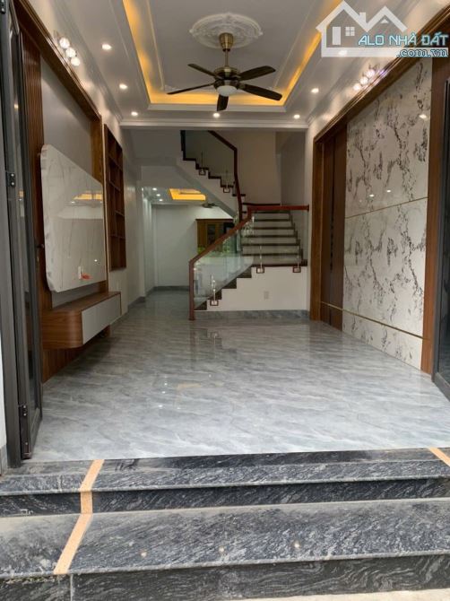 Bán nhà ngõ phố Vũ Hựu, khu Hồ Sươt, ph Lê Thanh Nghị, Tây HP, 47m2, 3 tầng, 3 ngủ, 3 vs - 1