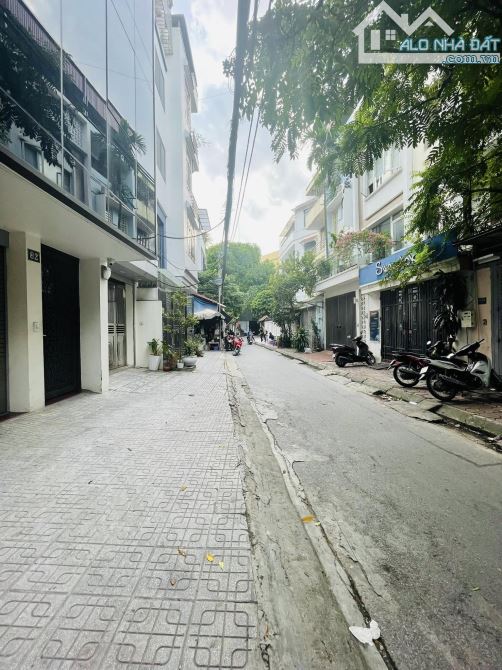 Chung cư mini Văn Quán, Hà Đông, 26 phòng khép kín, dòng tiền 1,5 tỷ/năm, GPXD PCCC đầy đủ - 1