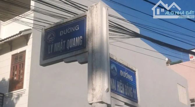 📌📌📌LÀM VIỆC TRỰC TIẾP GIÁ TỐT !!! bán lô góc 2 mt Lý Nhật Quang & Nại hiên đông - 1