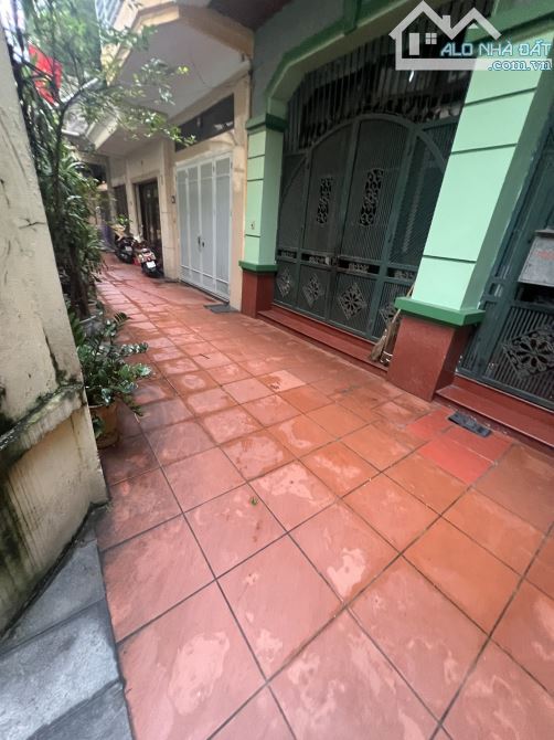 Địa thế vàng, pháp lý chuẩn, Nhà 6 tầng thang máy, 40 tỷ - Q Hoàn Kiếm - sẵn sàng trao tay - 1
